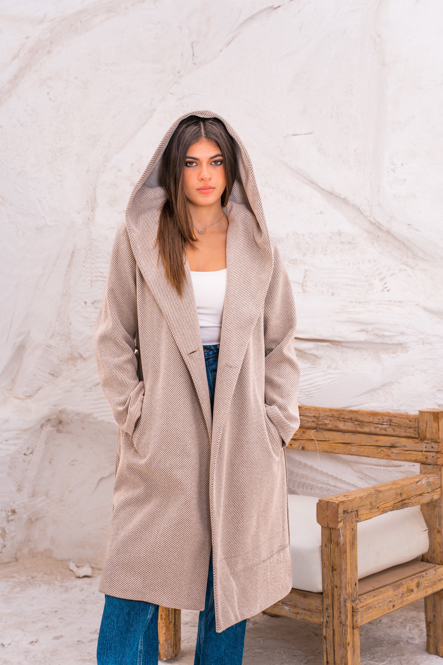 Hood wool coat
