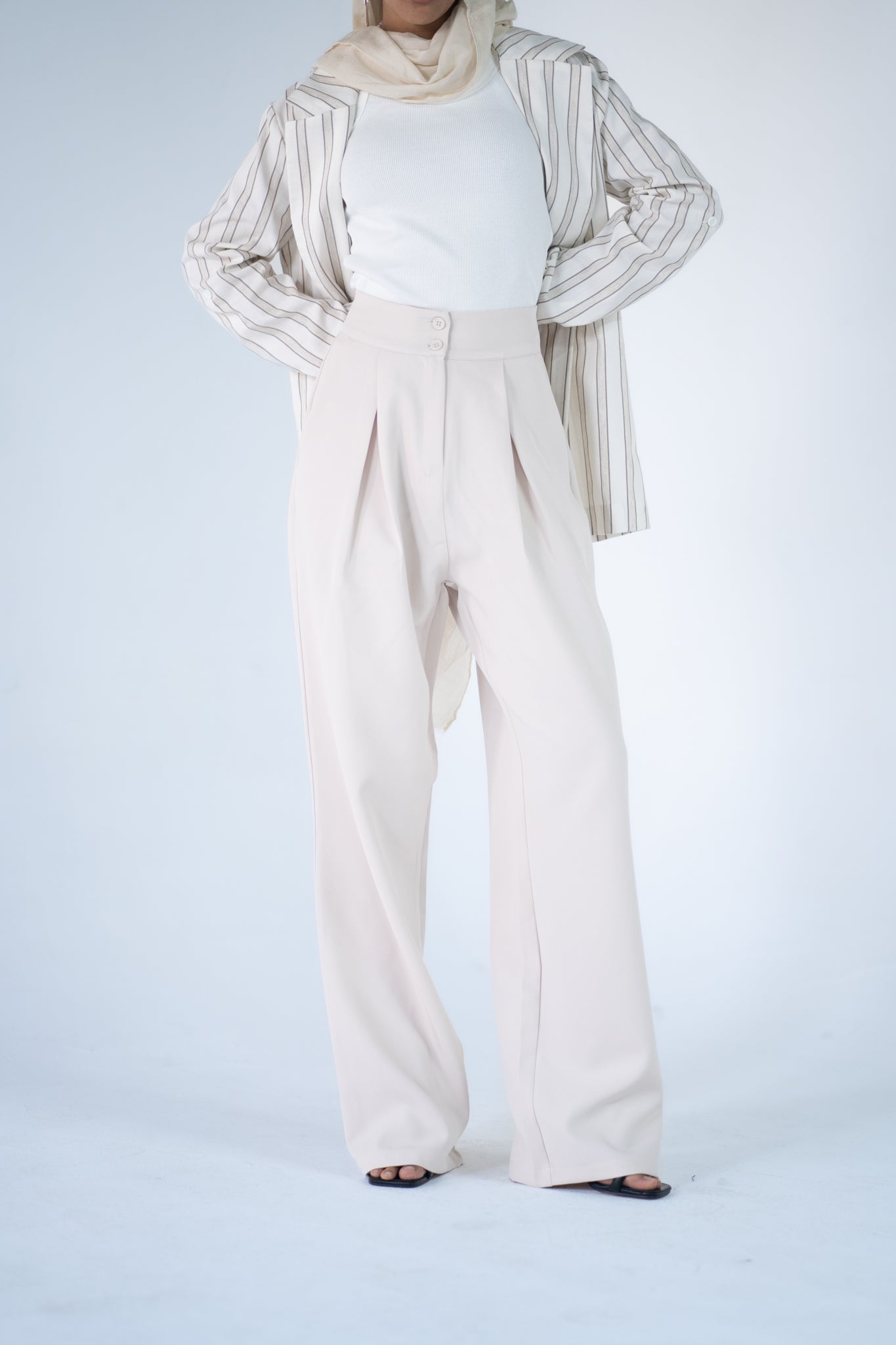 Classic wide leg pants