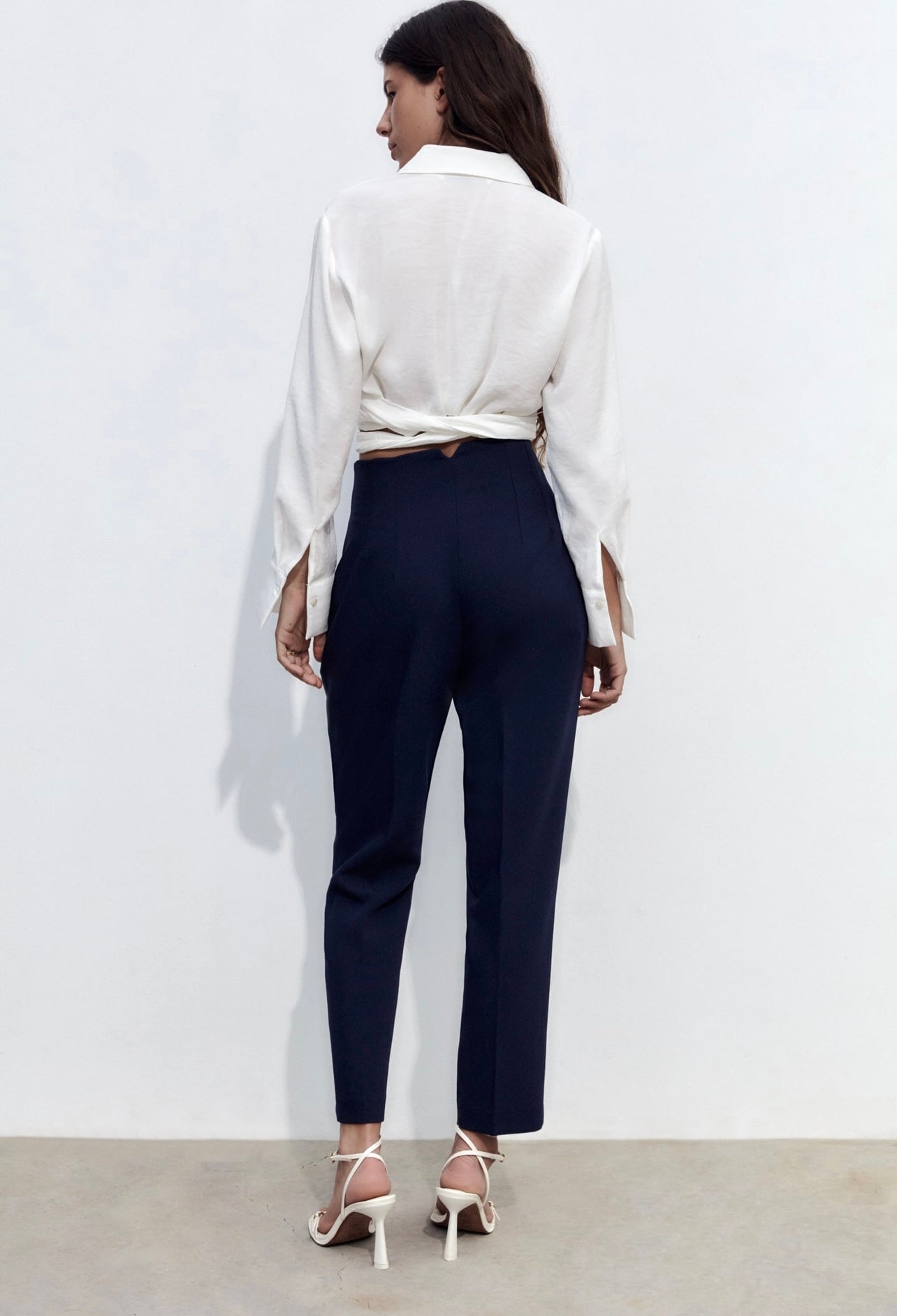 High-waist trousers