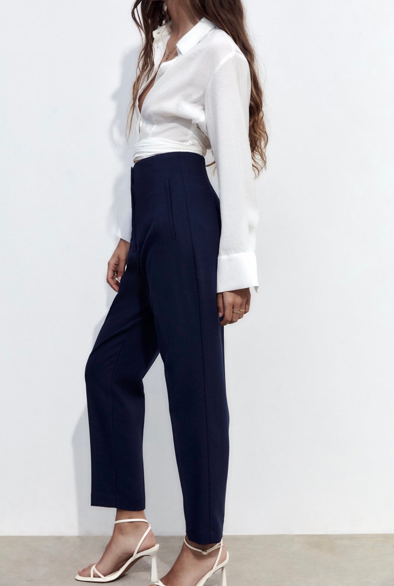 High-waist trousers